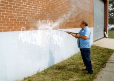 graffiti removal, commercial power washing